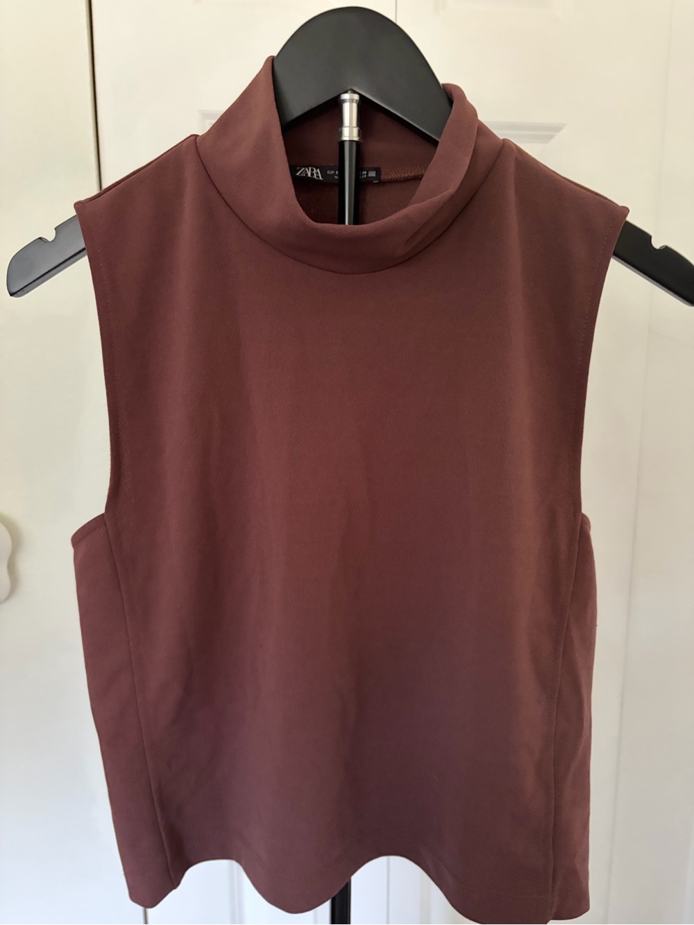 Zara Sleeveless Mock Neck Top in Mauve Brown